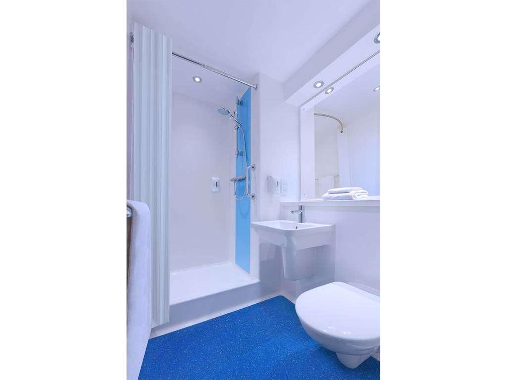 Travelodge London Hackney Ruang foto